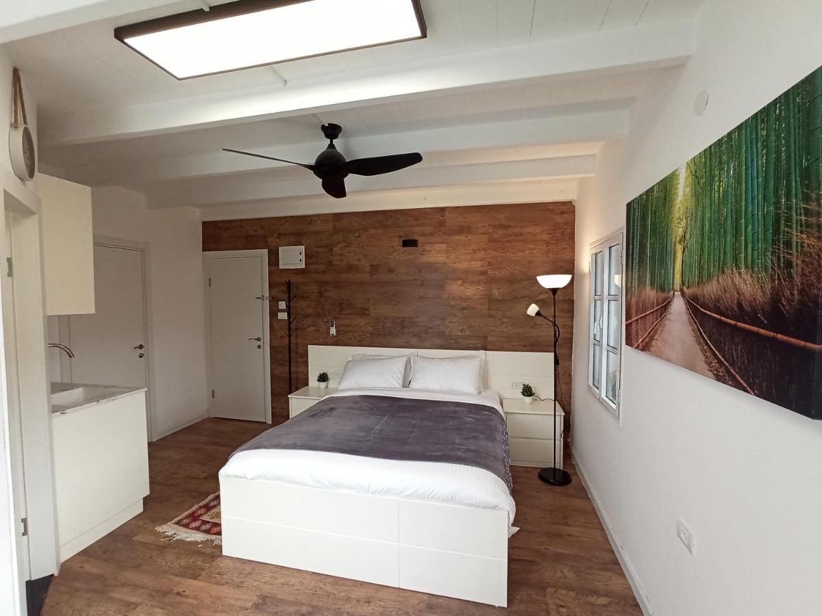 Boutique 22 Guest Rooms Haifa Bagian luar foto