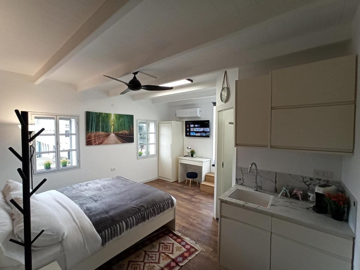 Boutique 22 Guest Rooms Haifa Bagian luar foto